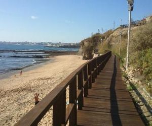 PRAIA DAS AVENCAS Apt junto ao mar com estacionamento e AC Cascais Portugal