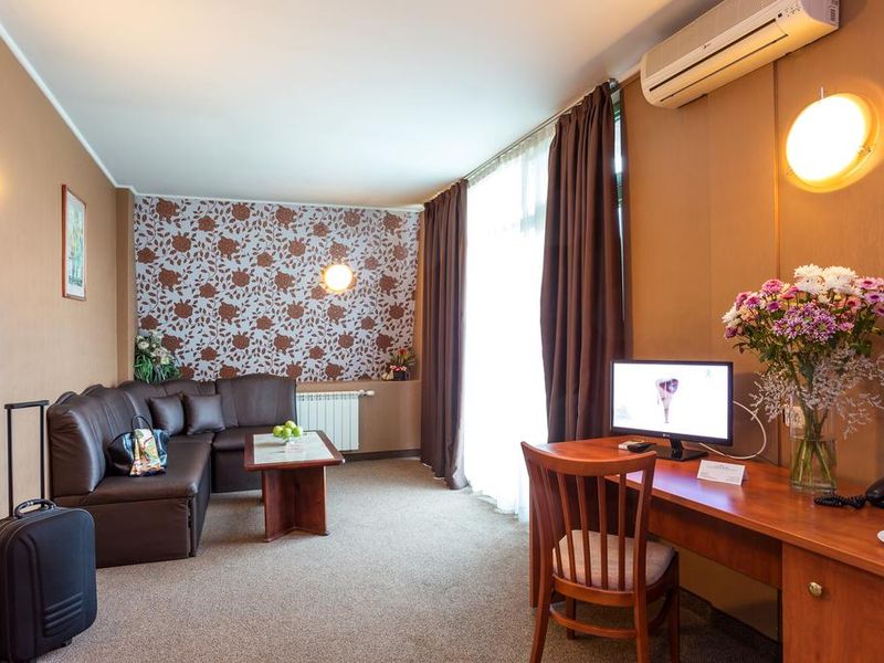 Hotel Photo 5