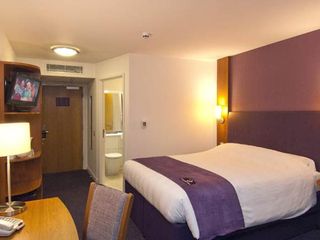 Фото отеля Premier Inn High Wycombe/Beaconsfield