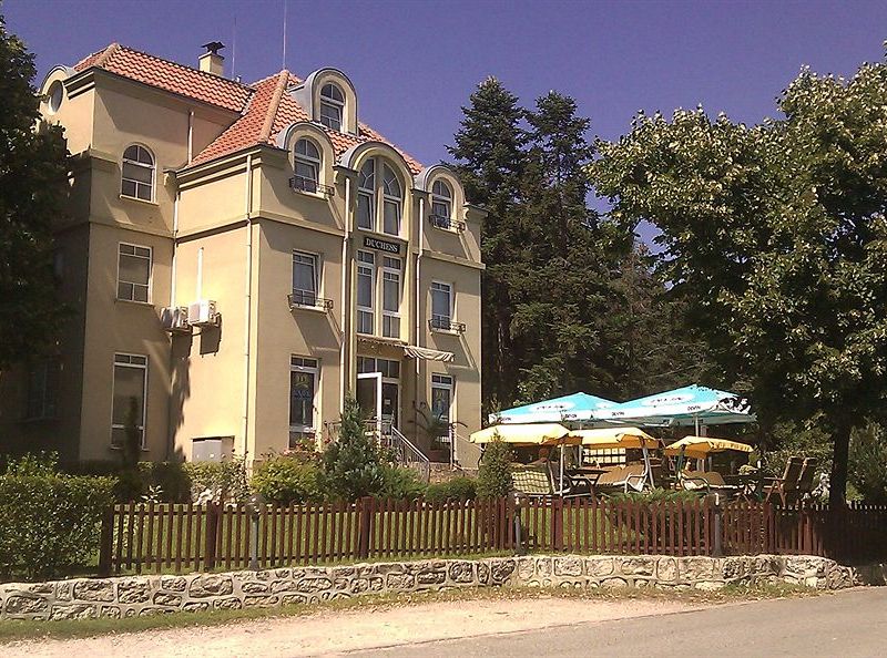 Hotel Photo 1