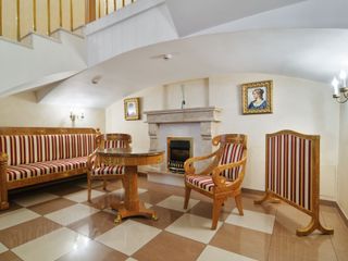 Aristocrat Boutique Hotel