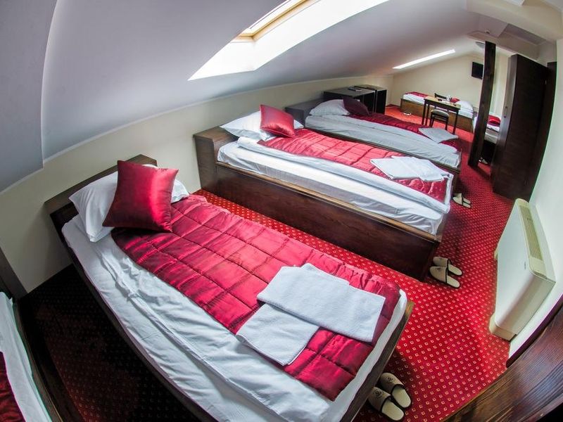 Hotel Photo 9