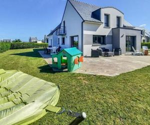 Holiday Home Lilia; Plouguerneau with Sea View 02 Plouguerneau France