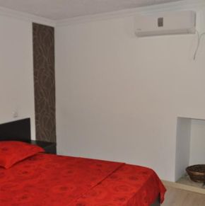 NearBy Hotel