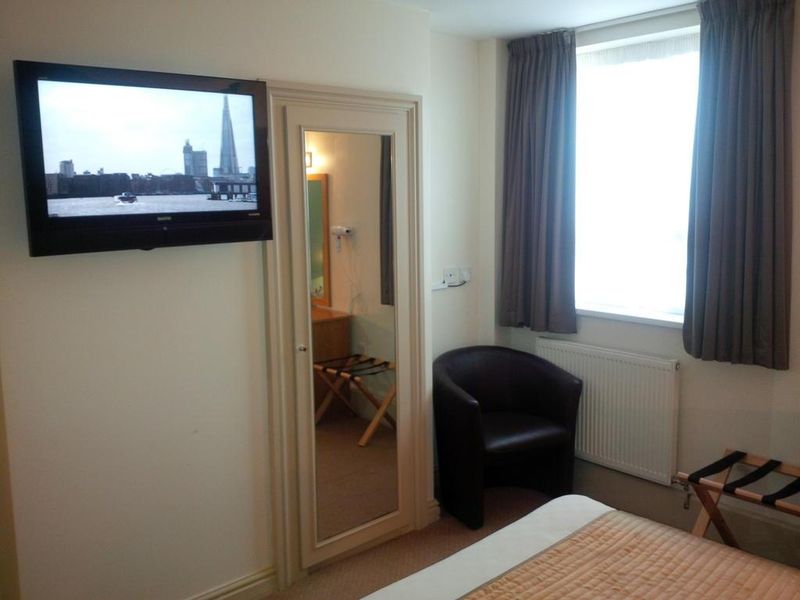 Hotel Photo 10