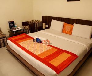 Oyo Premium Purshottamdas Tandon Marg Allahabad India
