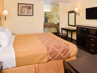 Hotel pic Americas Best Value Inn-Rialto