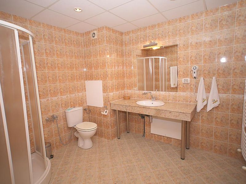 Hotel Photo 9