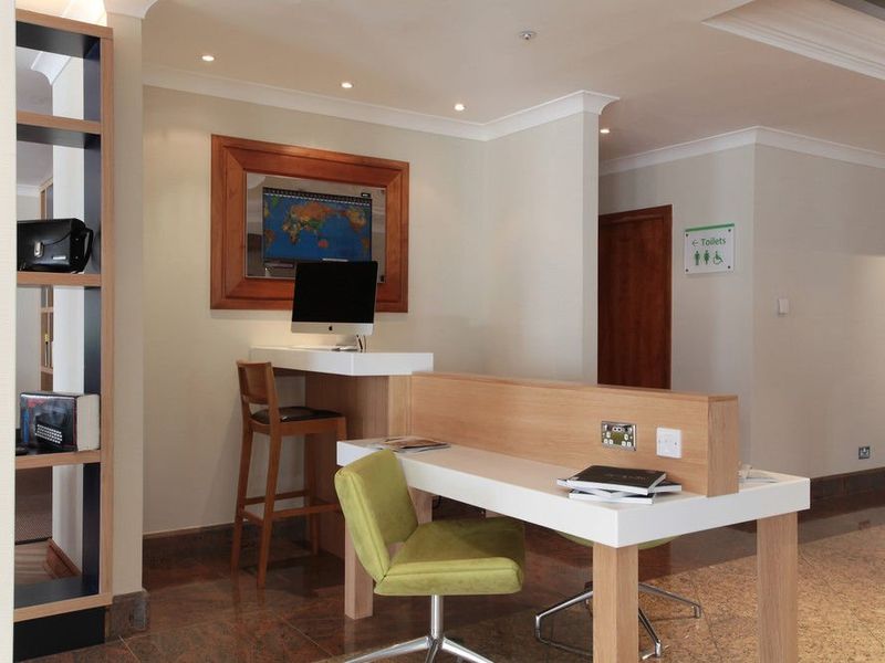 Hotel Photo 6