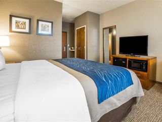 Фото отеля Comfort Inn & Suites Cheyenne