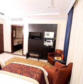NearBy Hotel