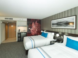Hotel pic The Grand Winnipeg Airport Hotel by Lakeview