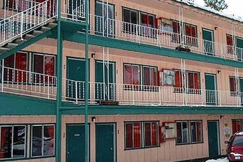 Stateline Economy Inn