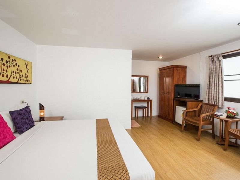 Hotel Photo 6