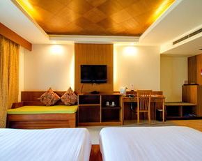 NearBy Hotel