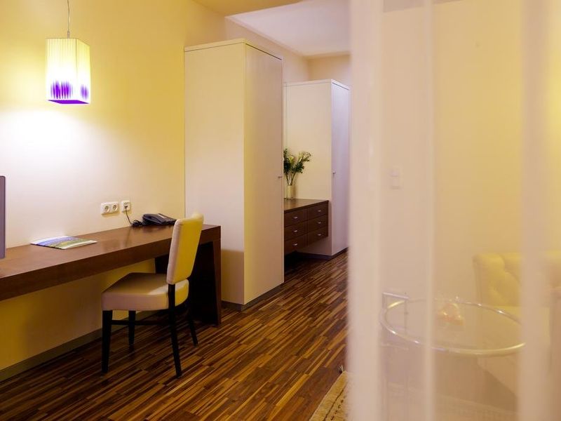 Hotel Photo 9