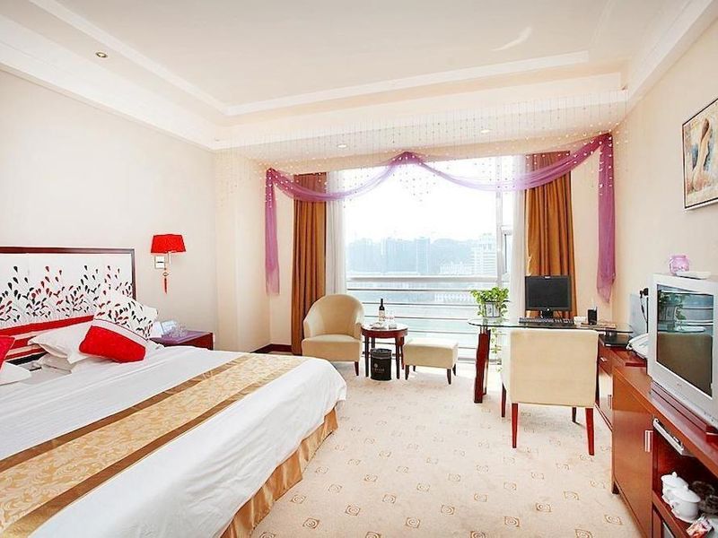 Hotel Photo 8