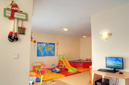 Hotel Photo 12
