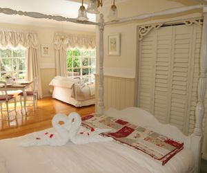 Fernglade on Menzies Bed & Breakfast Gembrook North Australia