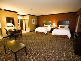 Фото отеля Hampton Inn & Suites Dallas-DeSoto