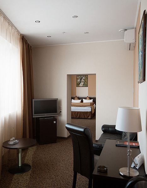 Hotel Photo 6