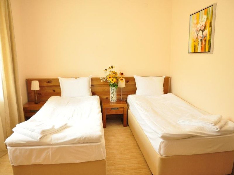 Hotel Photo 1