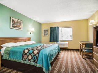 Hotel pic Super 8 by Wyndham Osseo WI