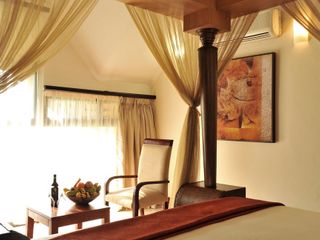 Hotel pic Cresta Mowana Safari Resort & Spa
