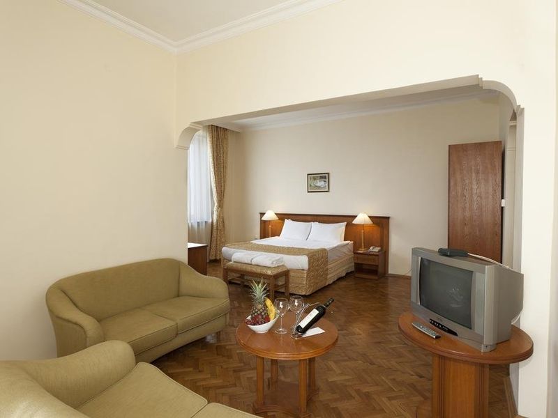 Hotel Photo 4