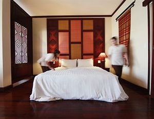 Amanjaya Pancam Suites Hotel Phnom Penh Cambodia