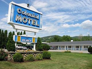 Фото отеля Colonial Motel
