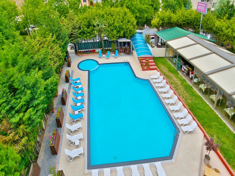 Hotel Photo 3