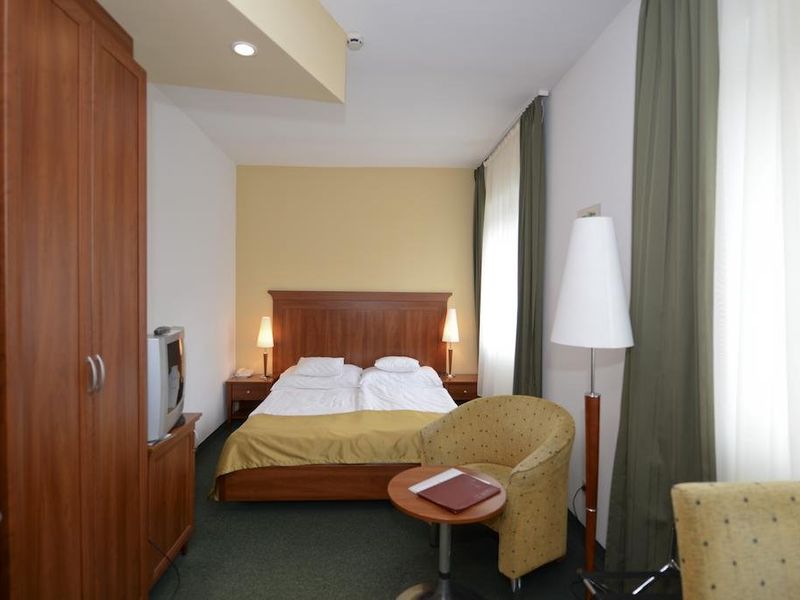 Hotel Photo 5