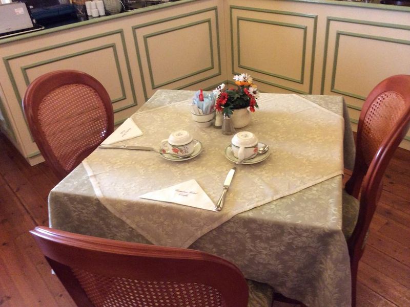 Hotel Photo 11