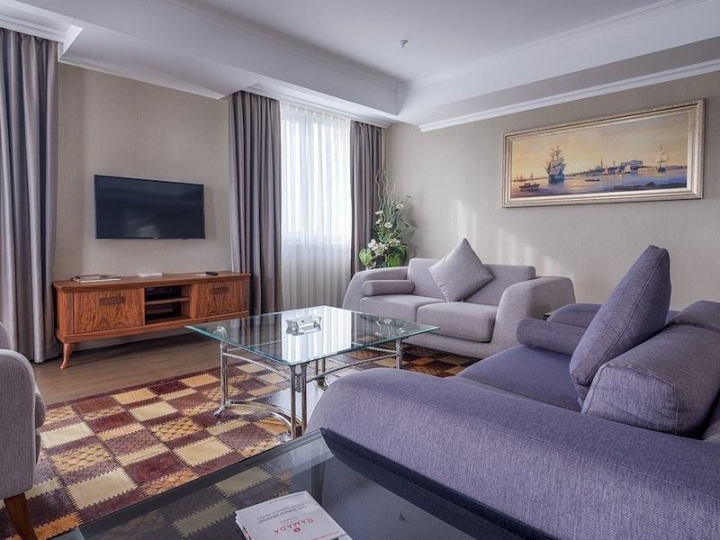 Hotel Photo 6