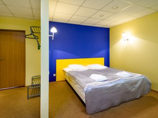 Отель Red Apple