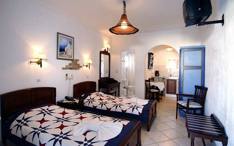 image of hotel Contaratos Beach Hotel