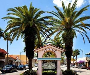 Island Sun Inn & Suites - Venice, FL - Historic Downtown Area Venice United States