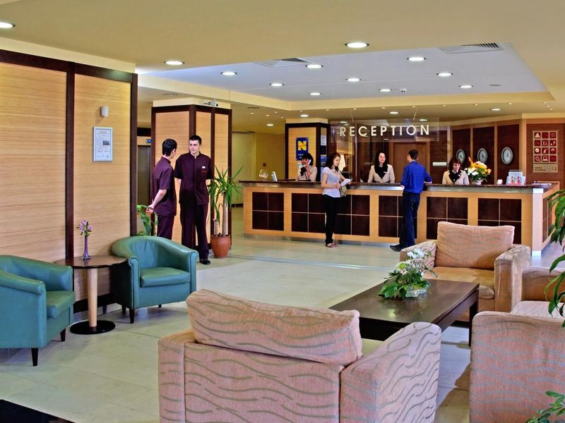 Hotel Photo 8