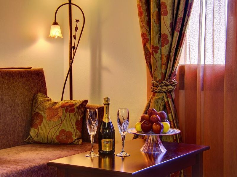 Hotel Photo 9