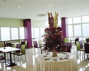 360 Urban Resort Hotel Kuching Malaysia
