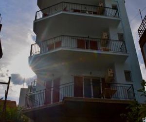 BOBS APARTMENTS Tolon Greece