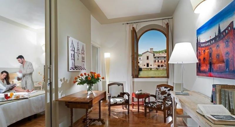 Hotel Photo 12
