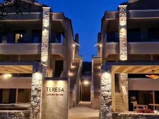 Фото отеля Villa Teresa Luxury Suites