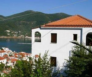 VARDIOLA APARTMENTS Skopelos Greece