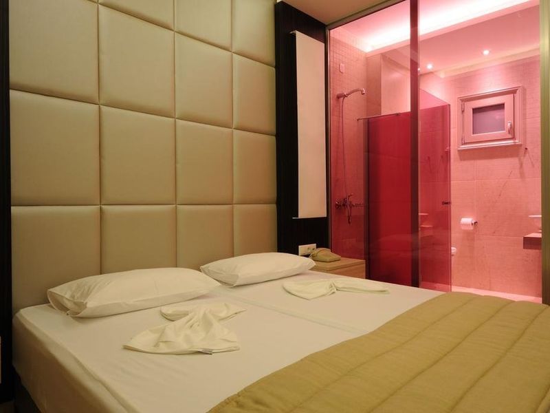 Hotel Photo 8