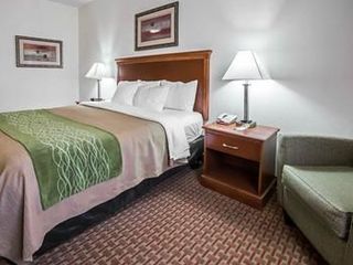 Hotel pic Comfort Inn Hebron-Lowell Area