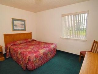 Hotel pic Affordable Suites Salisbury