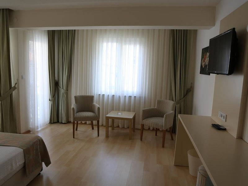 Hotel Photo 1