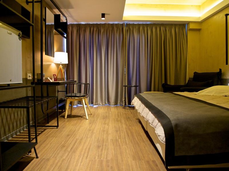 Hotel Photo 1